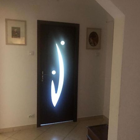 Apartament cu 3 camere la poala Munților Făgăraș Victoria  Exterior foto