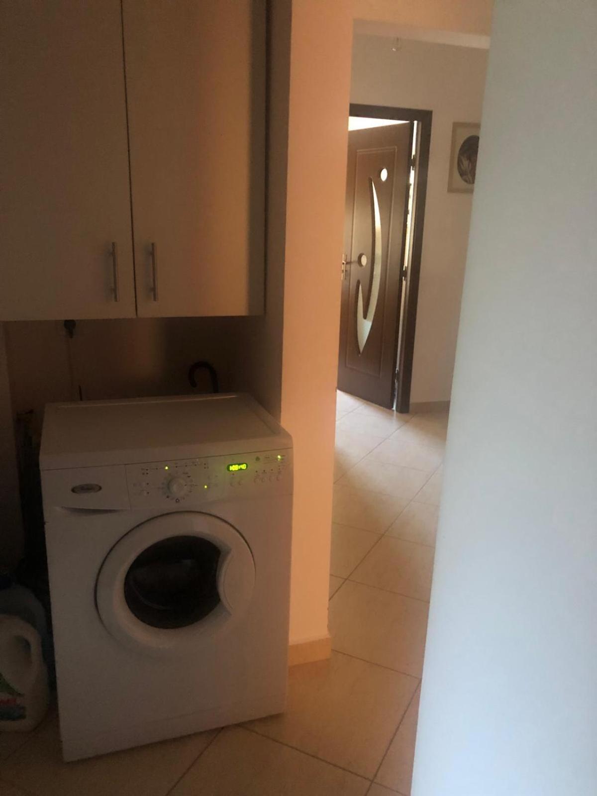 Apartament cu 3 camere la poala Munților Făgăraș Victoria  Exterior foto